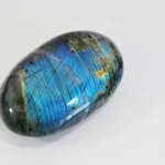 Uncovering the Spiritual Meaning of Labradorite